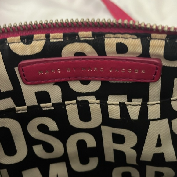 Marc by Marc Jacobs Turnlock Crossbody Bag - Picture 8 of 16